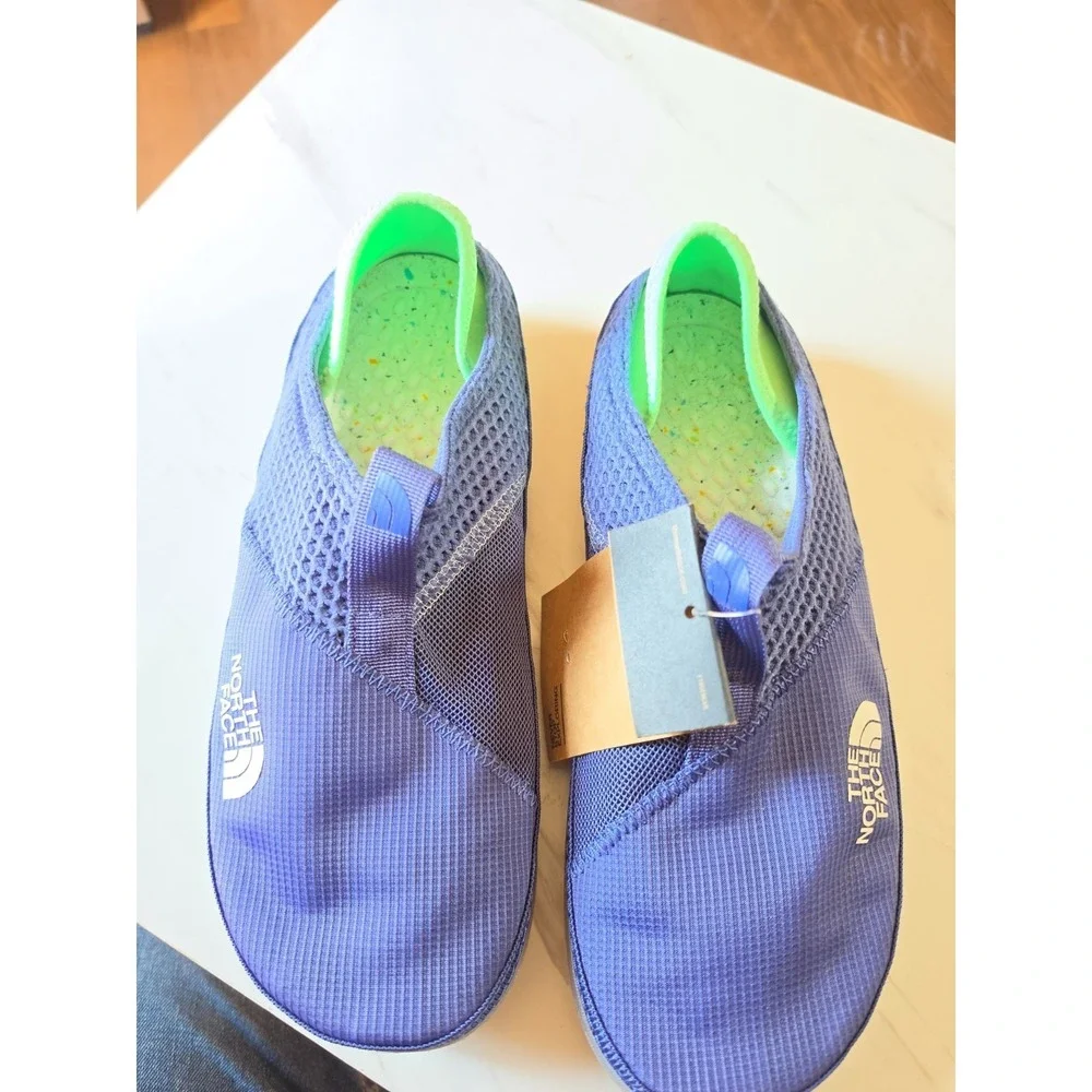 New The North Face Size 10